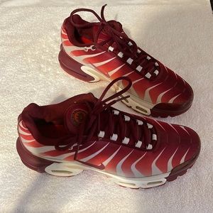 Air max plus, red and white, men size 8.5